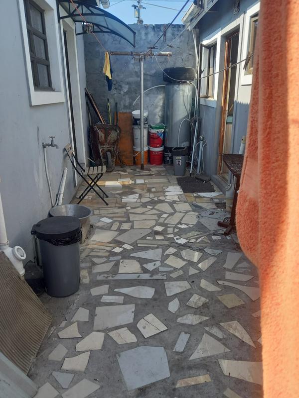 2 Bedroom Property for Sale in Parow Western Cape